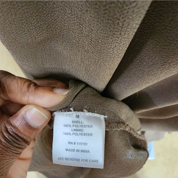 Romeo and Juliet Couture - Picture 12 of 13